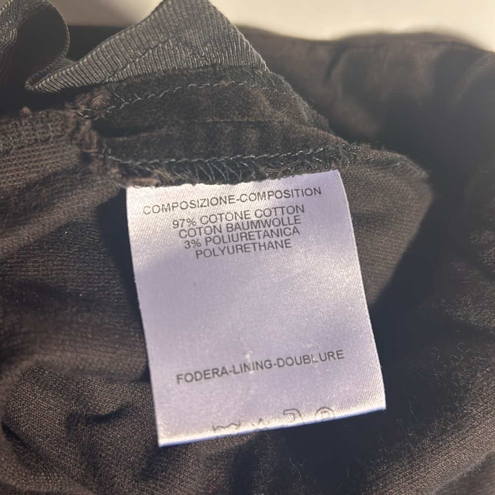 Women’s authentic Gucci velvet pants, side zipper. Fits slim size 44.  Very nice - Picture 7 of 8